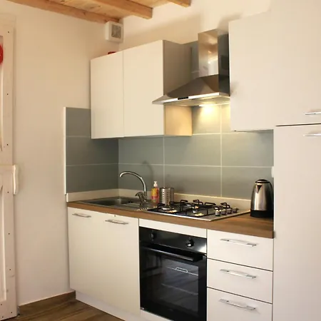 Apartment Epirhome, Tra Colosseo E Porta Santa *