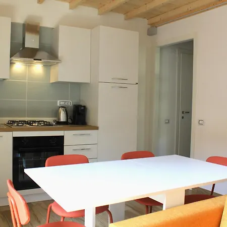Apartment Epirhome, Tra Colosseo E Porta Santa Rome